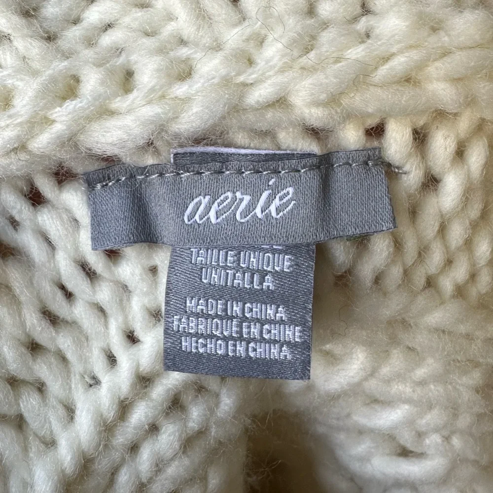 AERIE White Chunky Cable Knit Turtle Neck Cottagecore Capelet‎ Size One Size - Picture 4 of 7